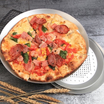 Rk Bakeware จีน-แฮร์ดโค้ท perforated ผงบางกลม Pizza ตู้