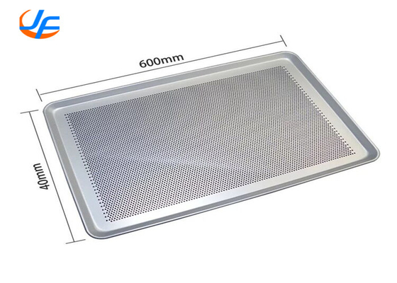 RK Bakeware China-601828 ขนาดเต็ม 16 Gauge 18&quot; x 26&quot; สายใน Rim อลูมิเนียม Perforated Bun / Sheet Pan