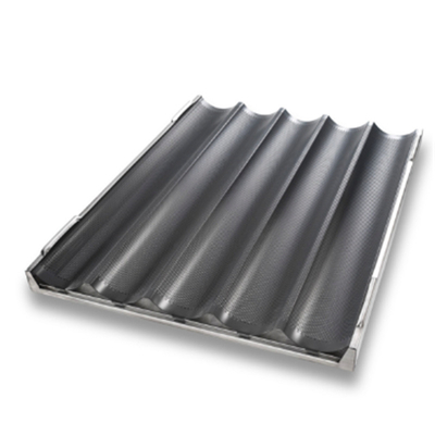 RK Bakeware China Foodservice NSF Durashield Coating 5 Channel Stackable Tablock Baguette Tray เครื่องทําเบเก็ทแบบตารางที่สามารถต้อนไว้ได้